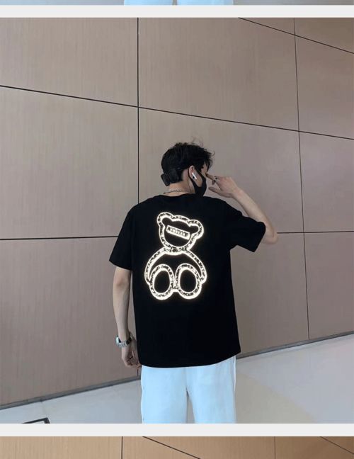 汤河之家 2021夏季小熊反光T恤，青春潮流的时尚宣言